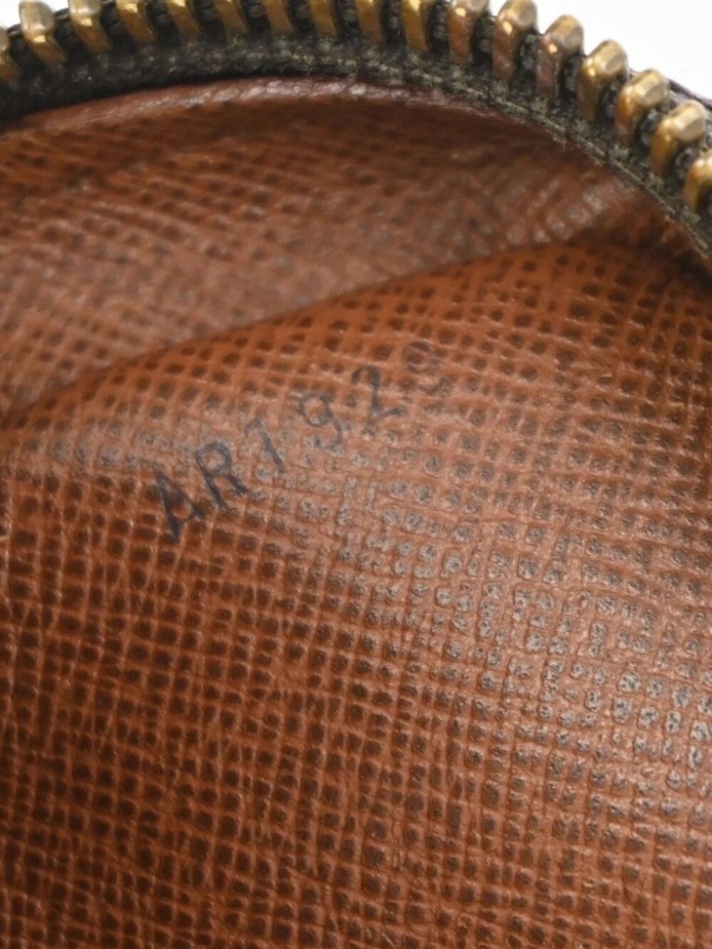 LOUIS VUITTON Amazon Crossbody Shoulder Bag Monogram Leather BN M45236 60KD088 - Picture 8 of 14